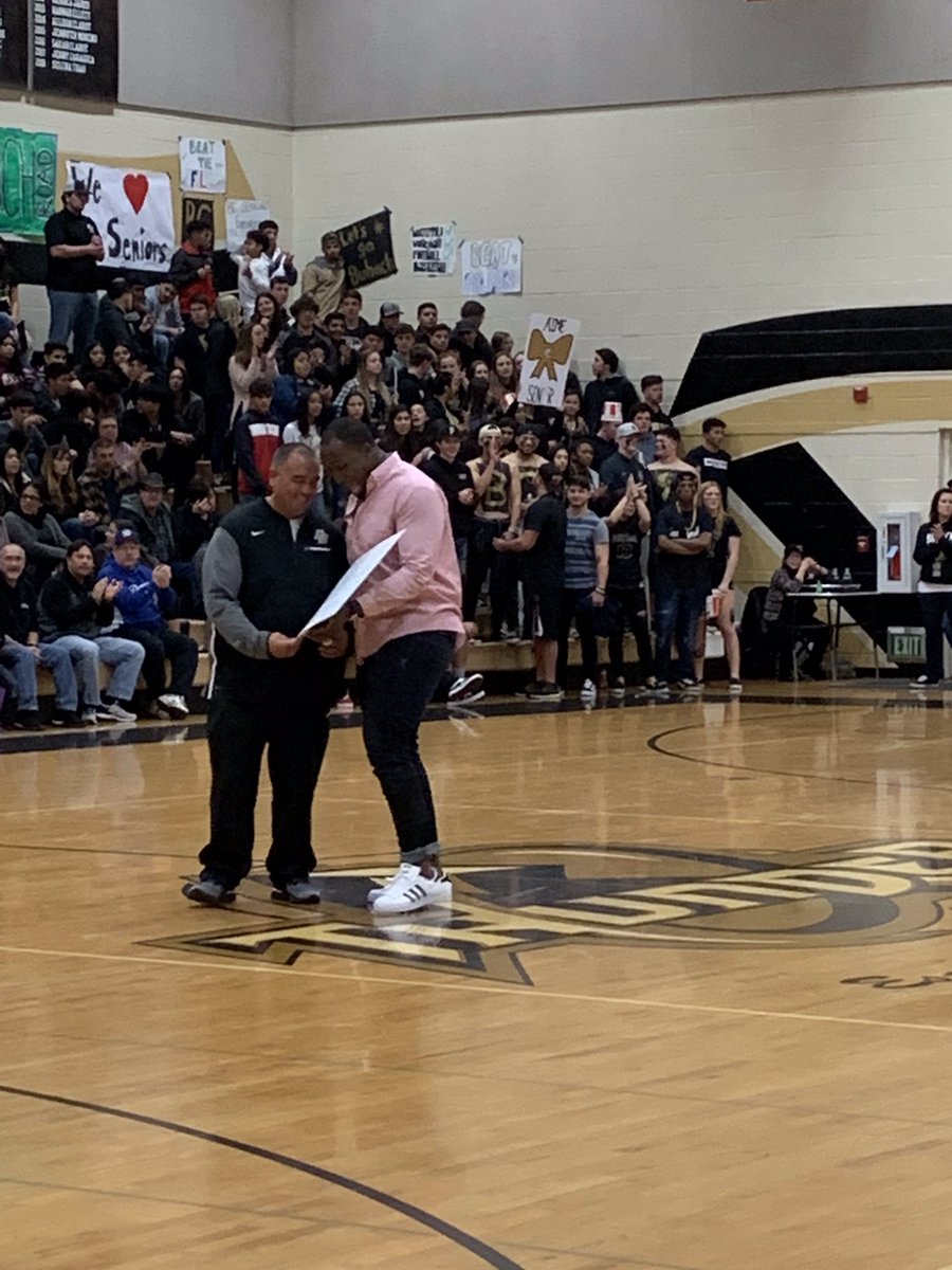 Great Night catching up with <a href="/AzizShittu/">Aziz Shittu</a> - thank you for supporting our football program #BCOE #ZEROExcuses #TheTeamComesFirst