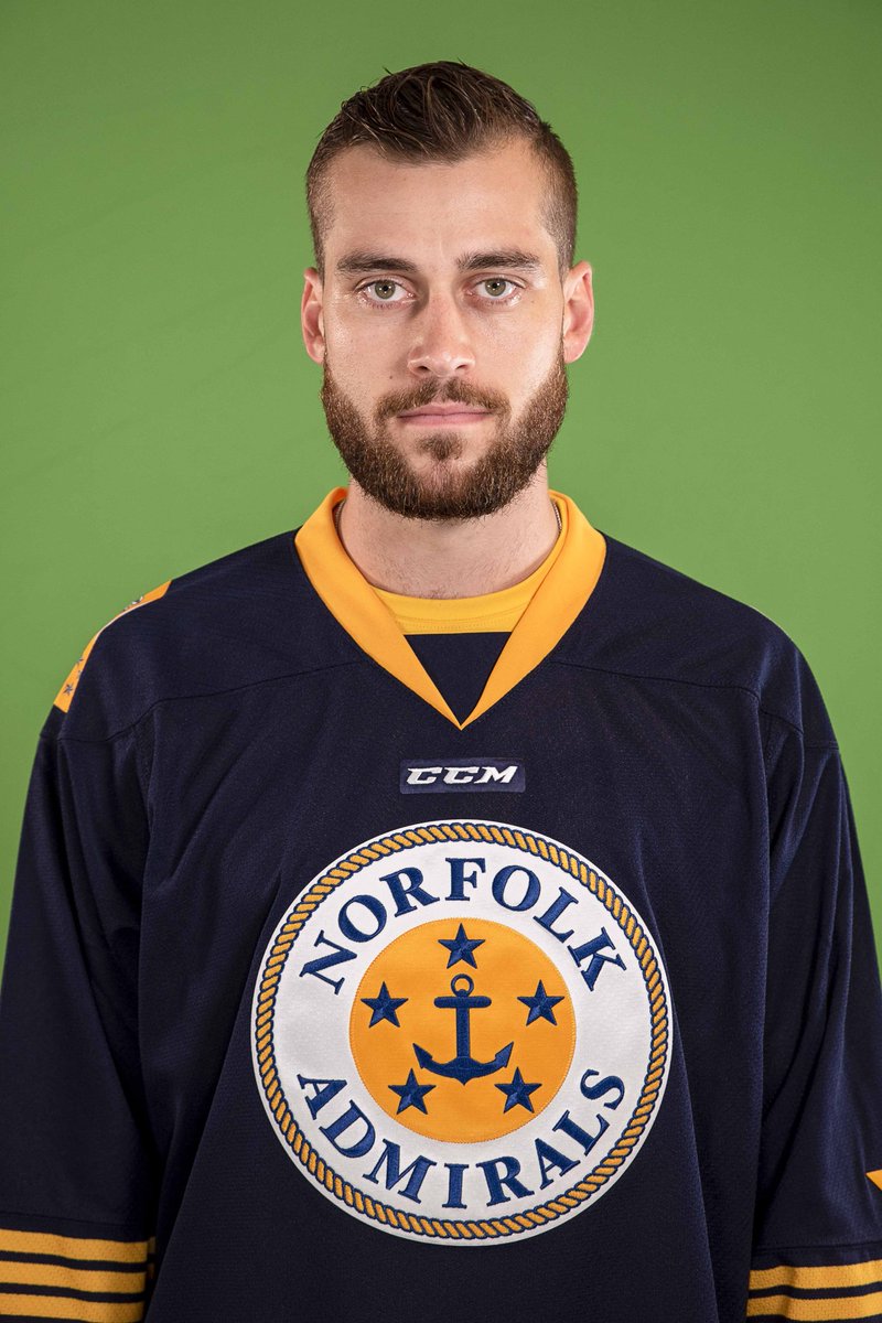 ECHLWeek's tweet photo. Friday night's #FlashingTheLeather award goes to Ty Reichenbach of the @NorfolkAdmirals who made 45 svs in a 5-2 win over the @ReadingRoyals . https://t.co/A8XC5xVDcB