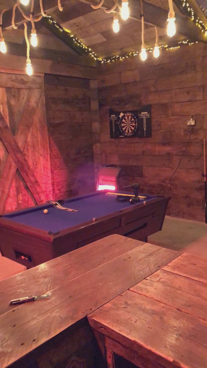 BentyGrange's tweet photo. The fabulous new games room in our Farmhouse is all finished. Fancy booking a stay? Contact @PeakVenues #groupaccommodation #peakdistrict #countrygetaways #familytravel https://t.co/ChLnKij7o9