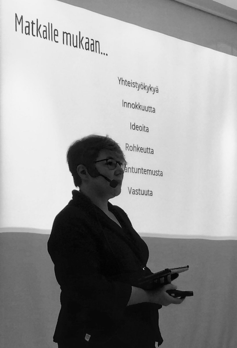 SahlaJSatu's tweet photo. Akavan Erityisalojen perehtymispäivä täytti Pasilan kokoustilat. Puheenjohtajamme Tuire kannustaa #parempaantyöelämään @aivanerityinen @teilit #perehtymispäivä https://t.co/FdgBQ3dF9Z