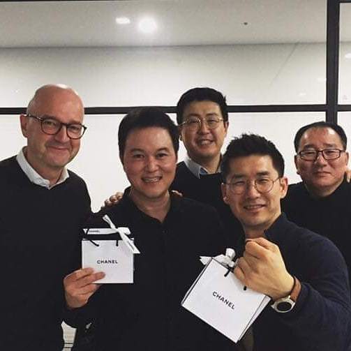 Richard Min on X: Stephane Blanchard (CEO, Chanel Korea), Andrew Kim (CEO,  Startup Seoul), John Park (CIO, Chanel Korea), Richard Min (MD. Fashion  Technology Accelerator), John Whang (CFO, Chanel Korea)    /