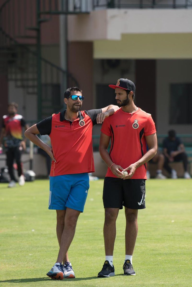 Met the legendary bowler <a href="/ashishnehra64/">Ashish Nehra</a>. His presence, knowledge &amp; in-depth analysis about bowling would give greater confidence when playing tournaments like IPL 2019 <a href="/RCBTweets/">Royal Challengers Bengaluru</a>, RoyalChallengersBangalore (RCB) #IPL2019 #indiancricket #cricket #royalchallengersbangalore