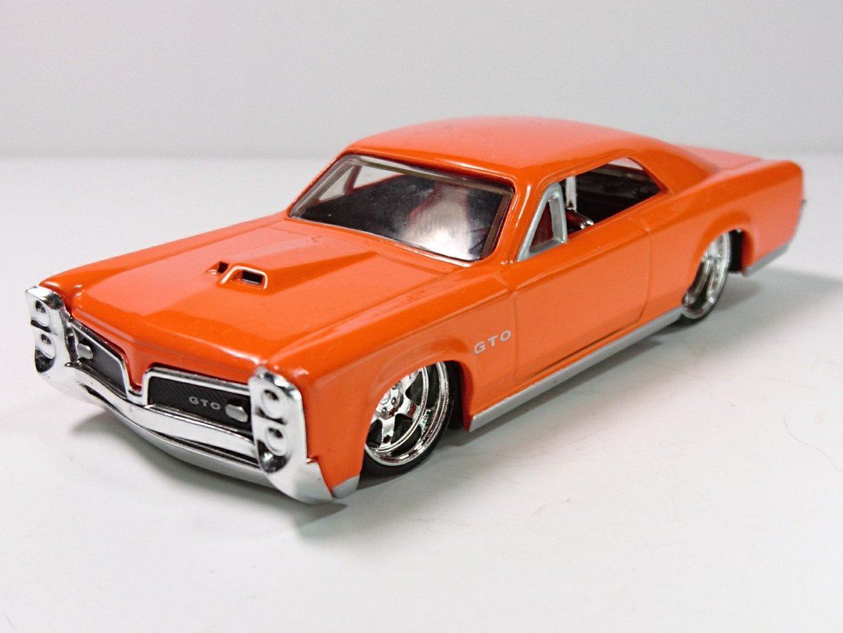 アメ車とワーゲン Twitterissa Hot Wheels G Machines 1967 Gto 1 50 縦目２灯ヘッドライトが よーく見るとロールバー仕様 Hotwheels Gto Pontiac Musclecar ホットウィール ミニカー アメ車 ポンティアック T Co Sq9kqrhtp0