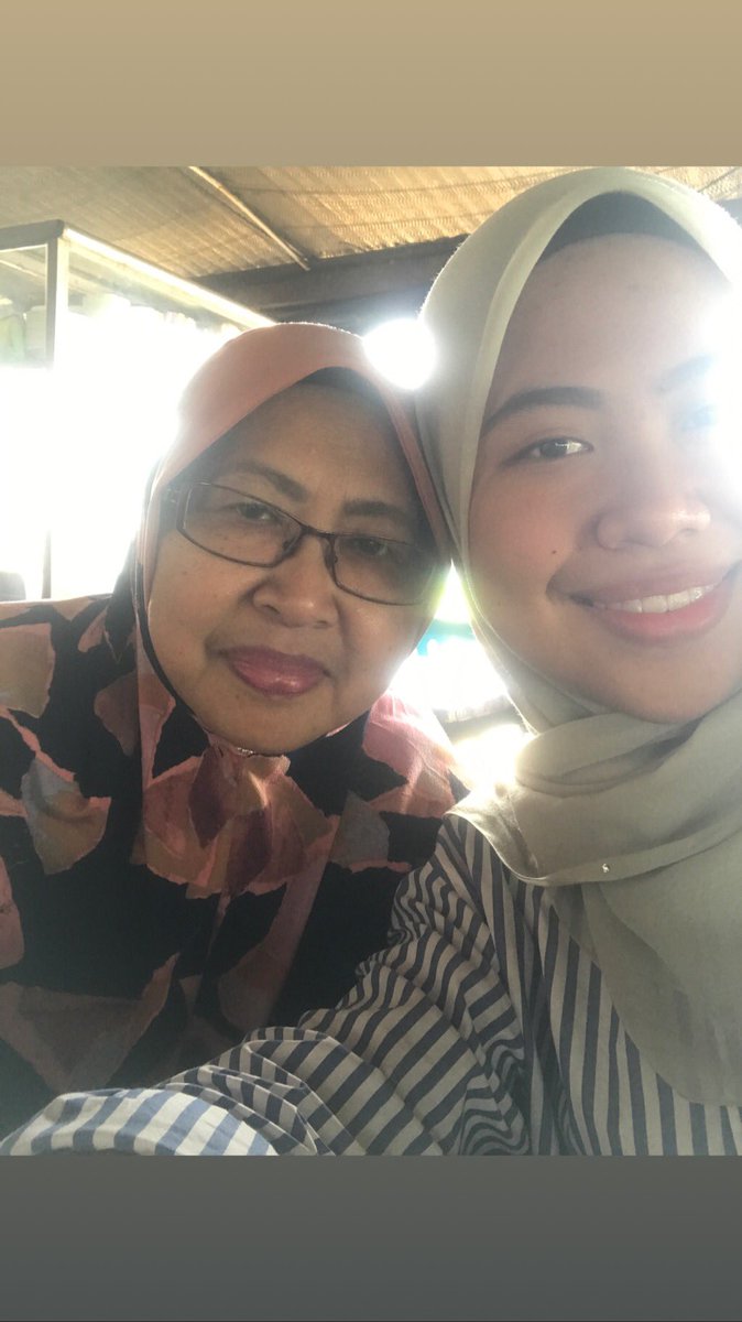 ikaatiqahm's tweet image. Mohon sedekahkan al-fatihah atas pemergian ibunda tercinta, Fatimah Sham binti Mohd Salleh pada jam 10.00 pagi tadi. Semoga roh arwah ditempatkan dikalangan mereka yang beriman. Al-Fatihah, ibu. Angah sayang ibu. ❤️
