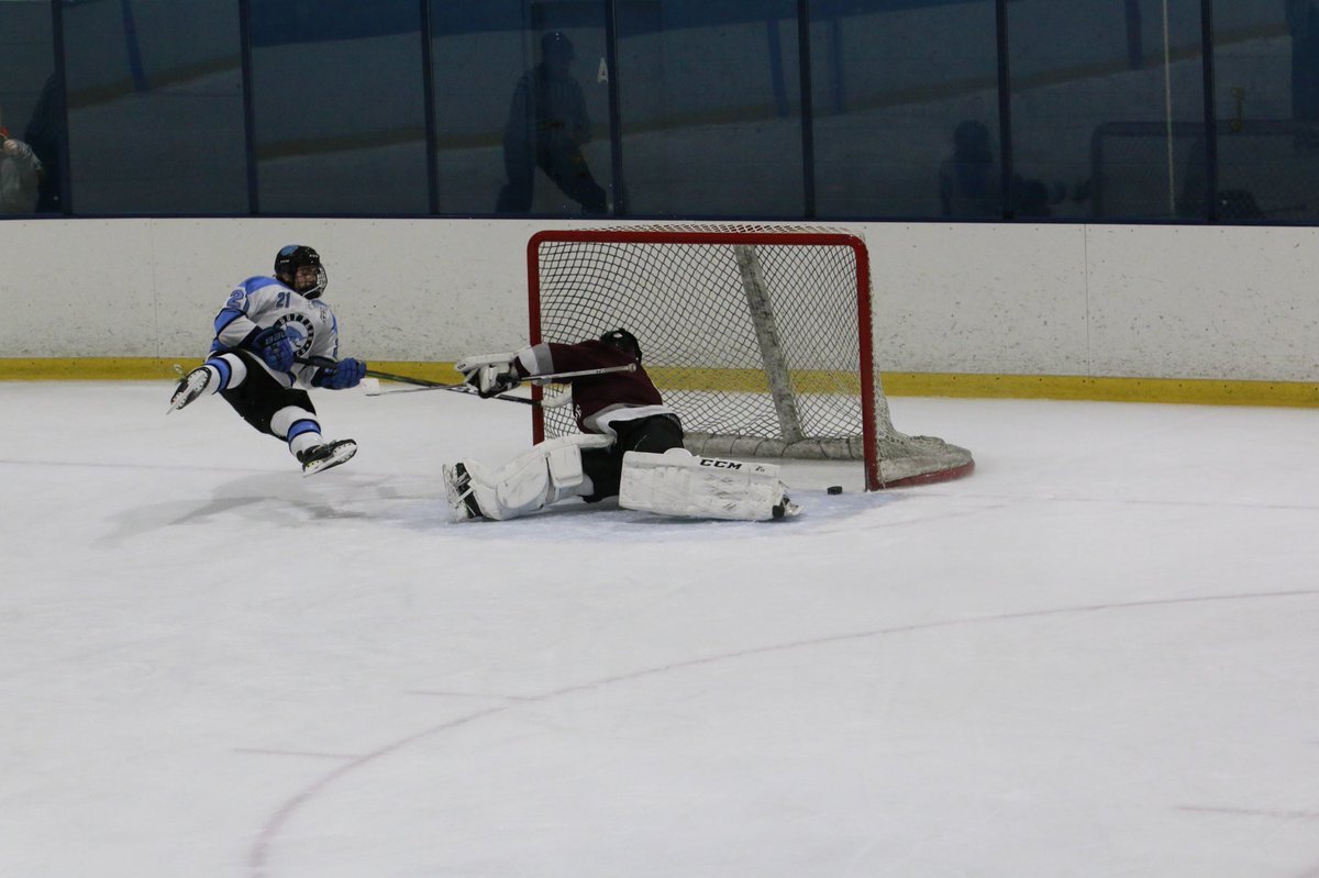 SuffernSports's tweet photo. Check out this pic of Kyle Foresta’s penalty shot goal.  Thanks Mrs. Warren for all your pictures! https://t.co/caB6dCZTAj