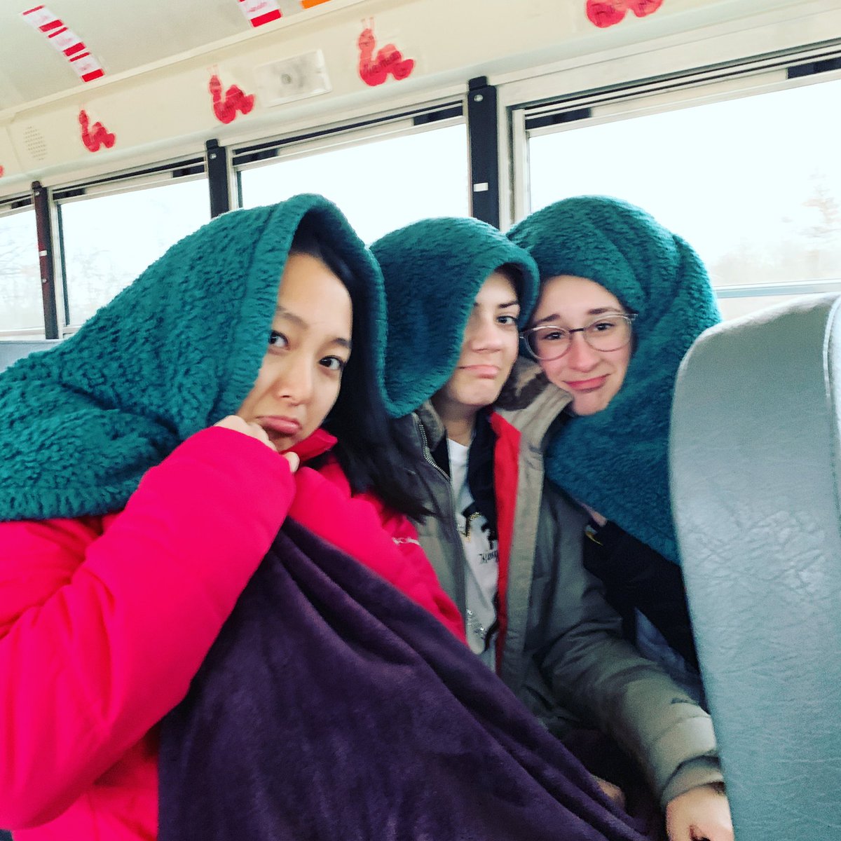 PennHSpoms's tweet photo. Bus buddies are a must when you are on a bus with no heat, open windows (because they are broken) in 14 degree weather. #help https://t.co/487odKbWmk