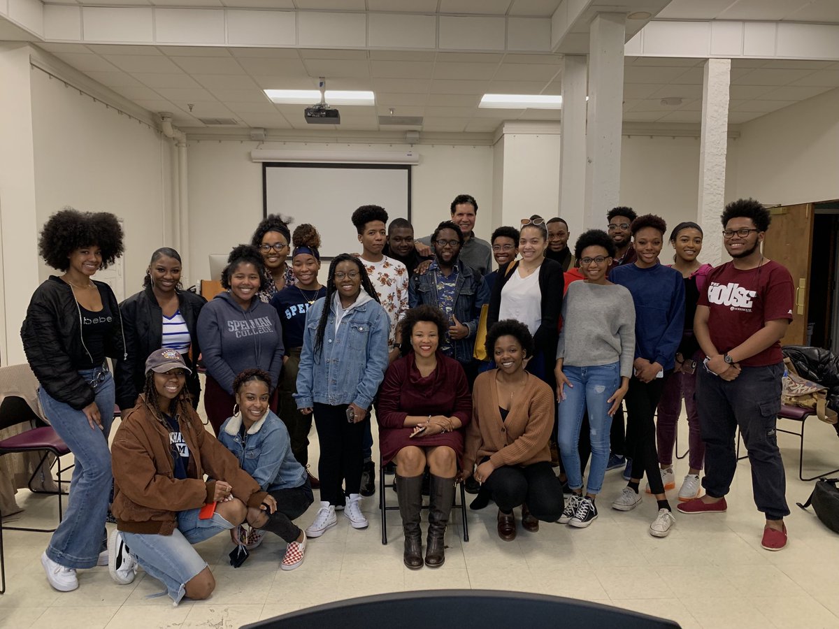 WillPower7's tweet photo. Thank you to opera singer and arts leader Malesha Taylor for coming through and speaking with my students yesterday at Spelman College (Morehouse in the House too).  My class was inspired-thank you for connection with the leaders of the future-the leaders of now! https://t.co/k26CRUySl8