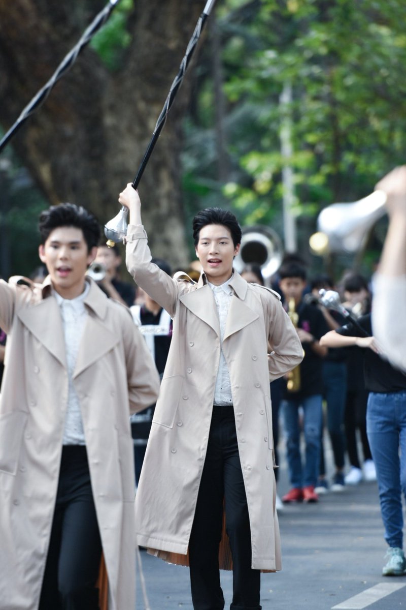 CholChun's tweet photo. จุฬาคฑากรไม้...ไม้...ม้ายรู้ทำไมถึงน่ารักจัง >///< #CUTUBall73 #chulacuteboy https://t.co/uTZ0RfM069