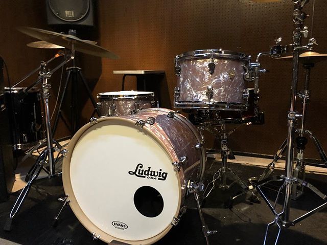 Missile906's tweet photo. #ludwigdrums
#mydrumset https://t.co/MaHLrTbANe https://t.co/7e41Vfxa0Q