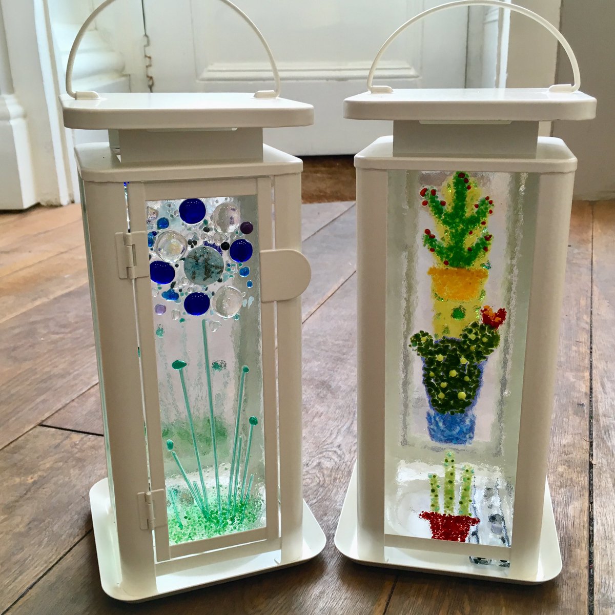 Just some of the beautiful fused glass lanterns from last Saturday’s fab workshop here with the wonderful @twicefiredglass Check our Events and Classes page for forthcoming fused glass workshop dates! ✨#fusedglass #workshop #Crafturday #Saltaire