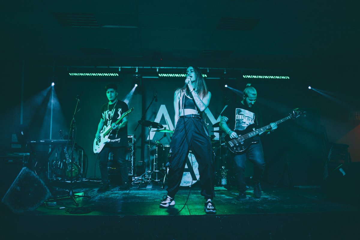 𝗖𝗟𝗘𝗘𝗧𝗛𝗢𝗥𝗣𝗘𝗦  ①
#drowninginsidetour #aryofficial #unitedkingdom #liveshow #europe