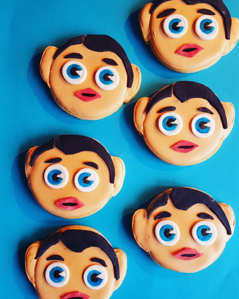 Love it when you get a request for some very niche biscuit's! Do you know who it is?

#icedbiscuits #icedcookies #royalicing #fondanticing #biscuits #lovebaking #franksidebottom #bramhall #alderleyedge #wilmslow #poynton #cheshire #cheadlehulme #manchester