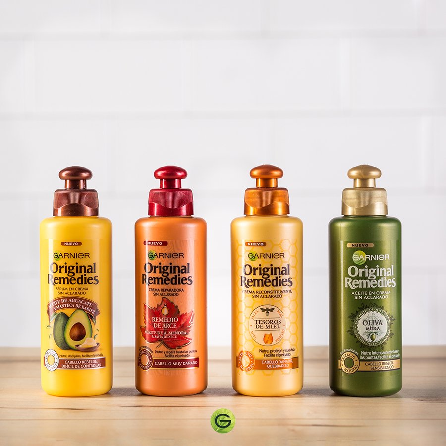 Garnier_es's tweet photo. Los aceites en crema de #OriginalRemedies son tan 😍 que no se puede explicar. Los remedios perfectos para suavizar, hidratar y peinar tu pelo mojado dejando un olor 💛💚🧡❤️️
¿Cuál es tu favorito?
#ElPoderDeLoAutentico
#GarnierNaturalmente https://t.co/sQFtXyWvgH