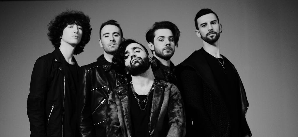 _GianniTesta's tweet photo. #Sanremo2019: Grande soddisfazione avere  i #Deschema da 'Area Sanremo' questa sera alla finale del Festival della Canzone sopra il rinomato palco dell’#Ariston. Davvero un’emozione unica! 

#deschema #sanremo2019 #Areasanremo https://t.co/k6SHa67ZFZ