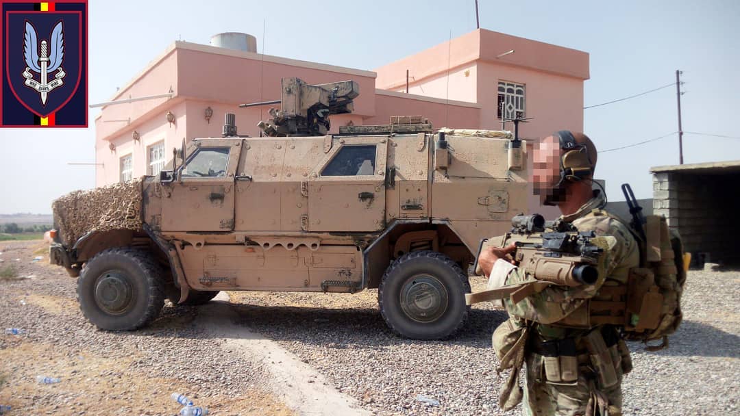 tacticalporn's tweet photo. Belgian SFG operator in Iraq 🇧🇪
#SFG #SpecialForcesGroup #SOF #SpecialForces #FN #SCARL #FN40GL #ElcanSpecterDR #Dingo2 https://t.co/7dpvLVTgm8