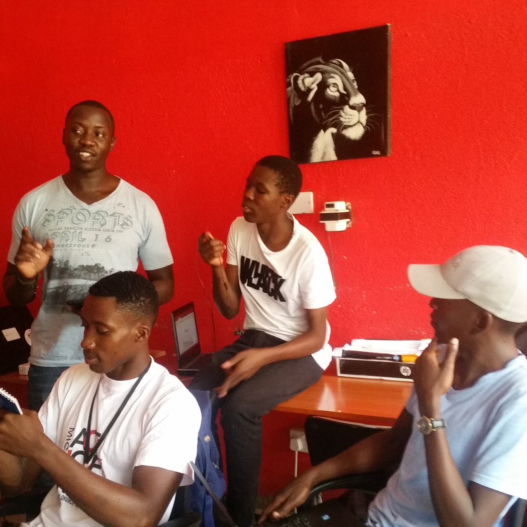 okothkongo's tweet image. @xelphahealth @podiihq @jacquiekaunda @Jimmy_tron_Ke  #Flutter #flutterjam