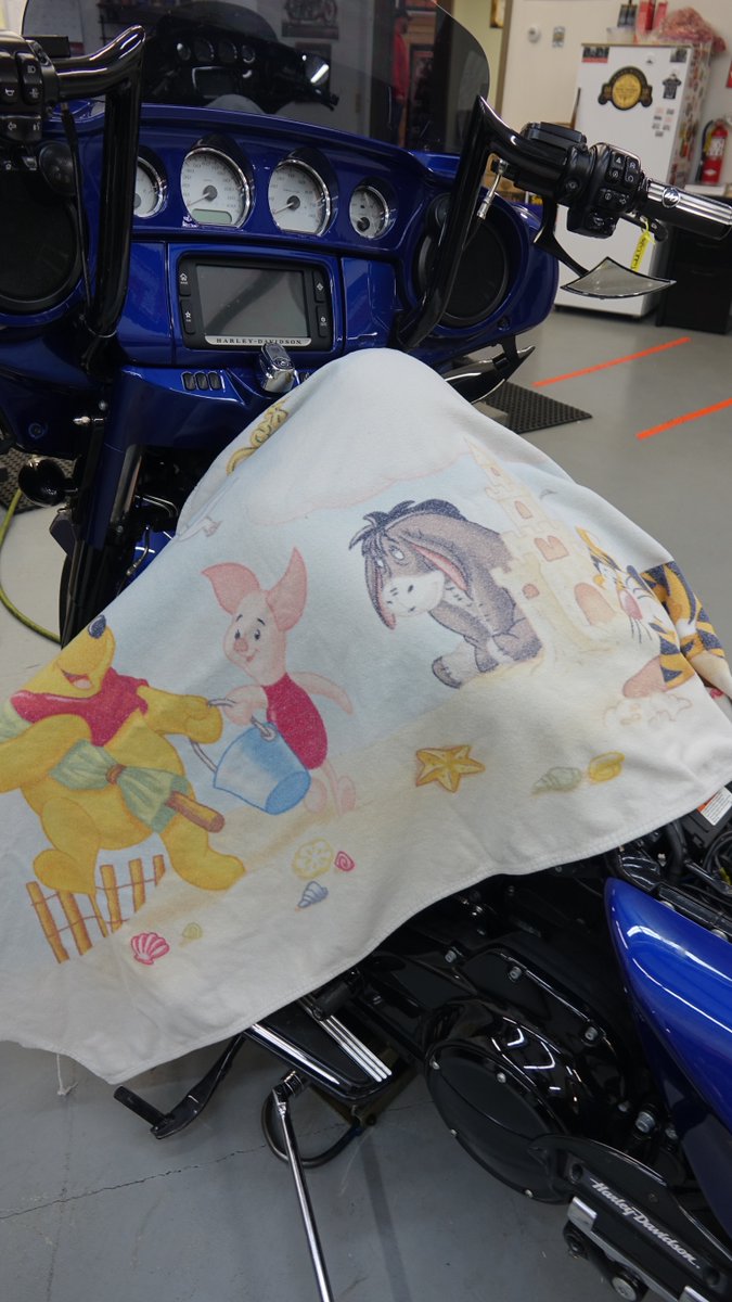 WilkinsHarley's tweet image. Are you in touch with your inner child? Trevor is! #MasterTechnician #MasterTech #InnerChild #WinnieThePooh #PoohBear #Piglet #Eyeore #Tigger #BeachTowel #Towel #SafePractice #BestPractice #PaintProtection #Protection #BrakeFluidFlush #Corrosive #HDMotorcycle #WilkinsHarley