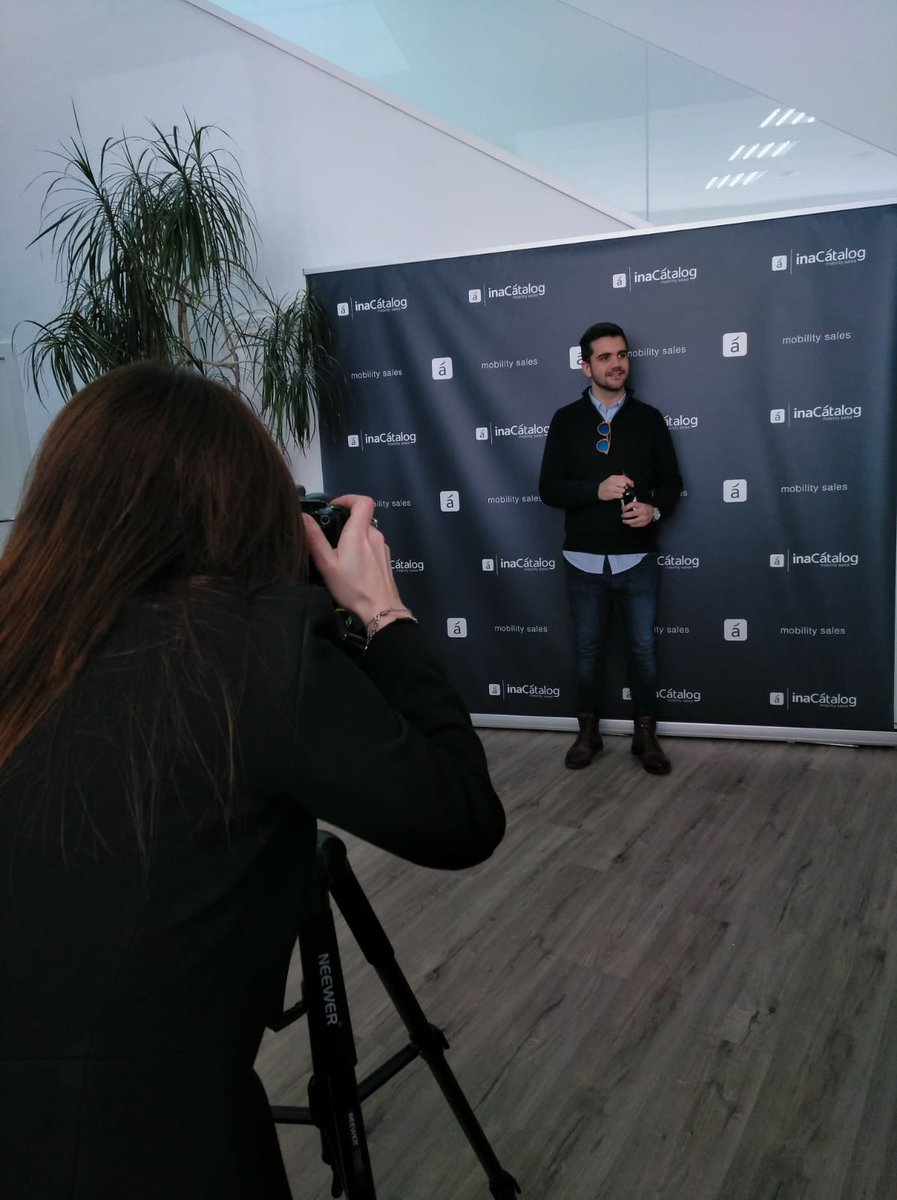 inaCatalog's tweet photo. Momento Photocall!! 
#inaCátaloglifeStyle #inaCátalogMTBRacingTeam #Patrocinio https://t.co/eAV6mRtHpX