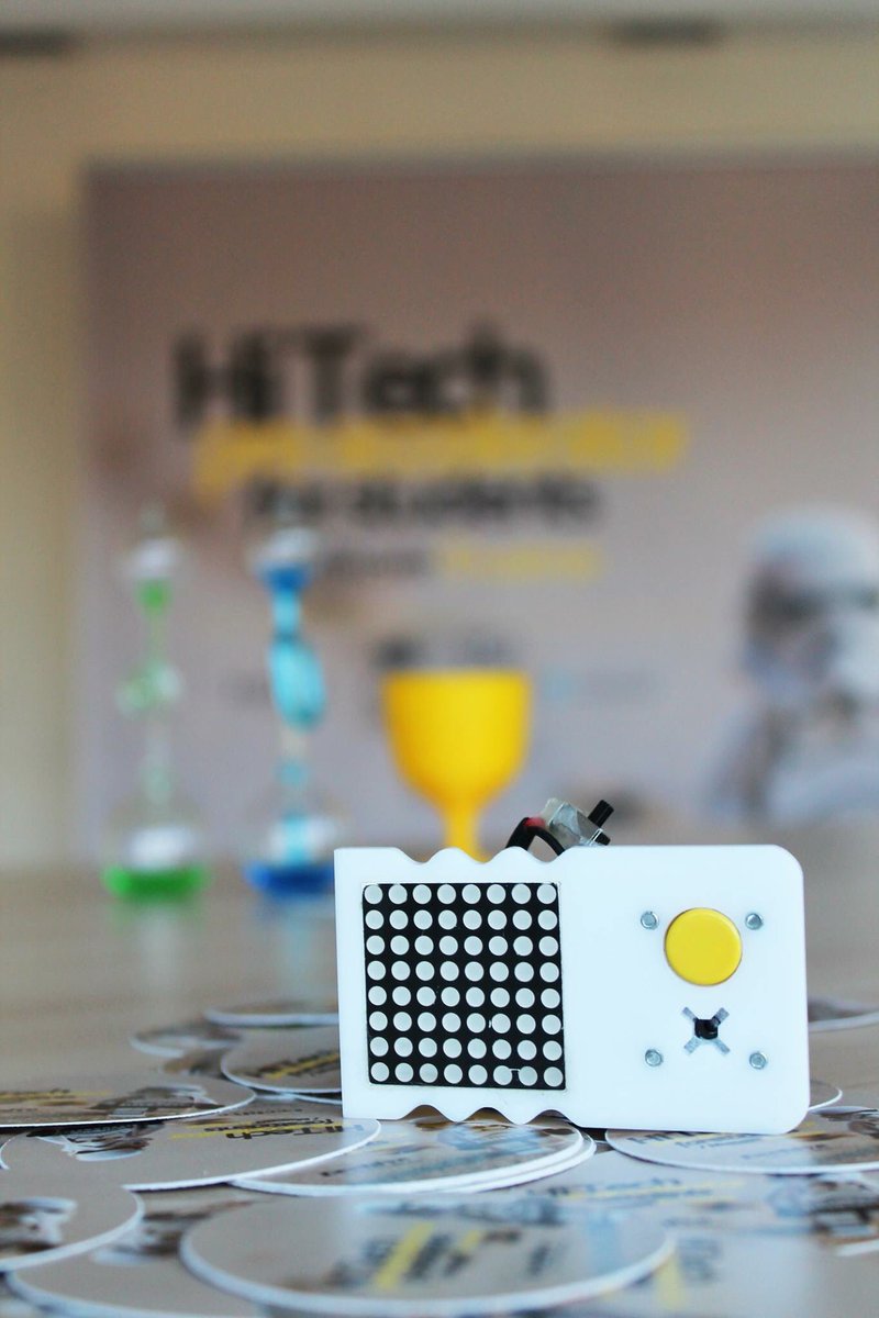 BeehiveVarna's tweet photo. At Hi-Tech Pre-Accelerator for Students every 5th grade will be able to assemble their own robot. 7 days till the start.#diogochallenge @EUSocialInnov https://t.co/uaLdxk3Isi