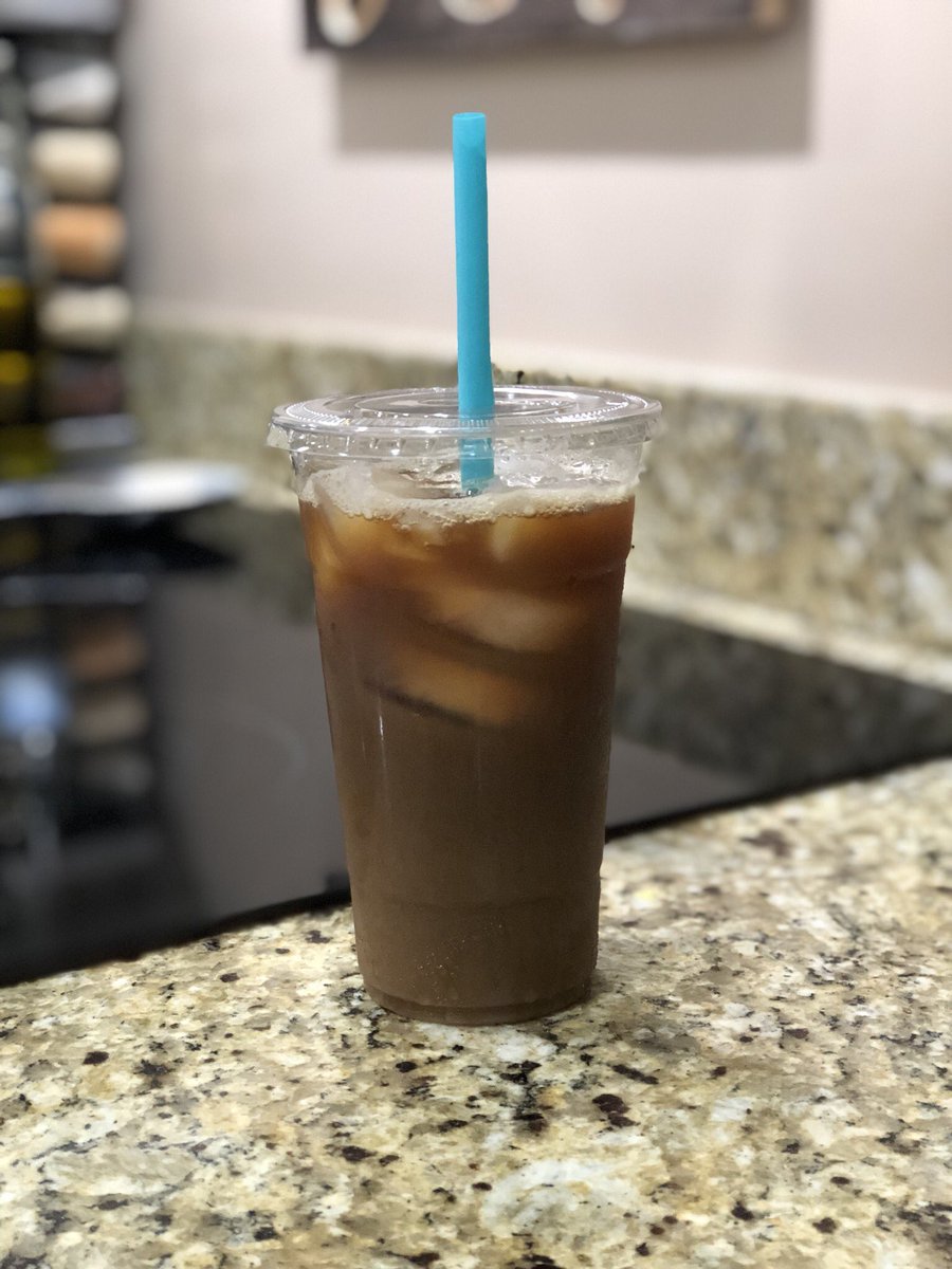 CentsableBlog's tweet photo. Happy Saturday coffee lovers! I've discovered the best way to make iced coffee! Check it out! -T #coffeetime #saturday https://t.co/aaJksv78So https://t.co/mmSr9cn4fr