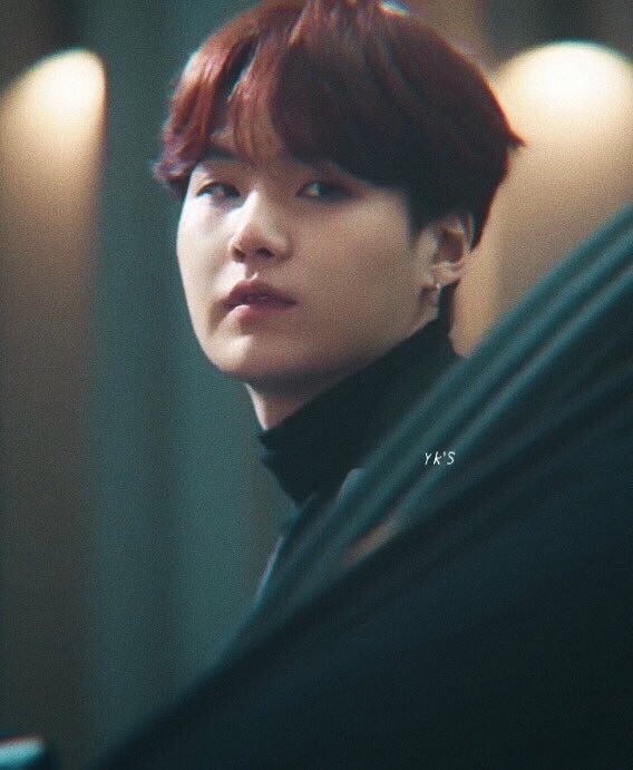 junyakamishiro's tweet photo. “ È da tempo che cammino e
sento sempre rumori dietro me.
Poi mi giro pensando che ci sei te
e mi accorgo che oltre a me non so che c’è. ” https://t.co/aFcUmeNzRQ