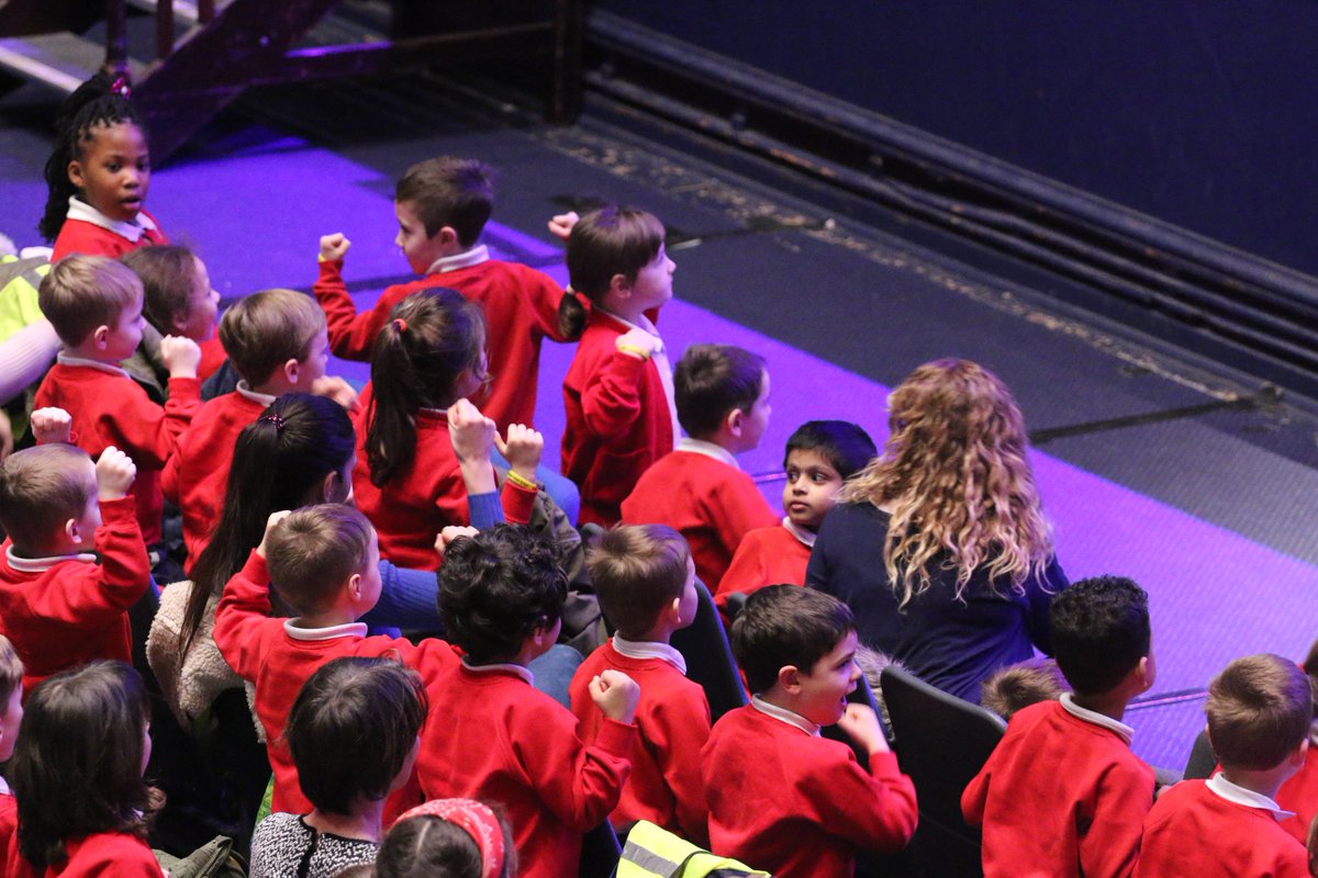 Over 1800 children from across Portsmouth joined #GiddyGoat and <a href="/Ensemble_360/">Ensemble 360</a> for <a href="/MusicintheRound/">Music in the Round</a> at <a href="/PortsmouthGhall/">Portsmouth Guildhall</a>.
It was a wonderful afternoon of singing and dancing with a quick game of rock rounders. 🐐🏔️
More photos in the link below;
portsmouthmusichub.org/photo-gallery/