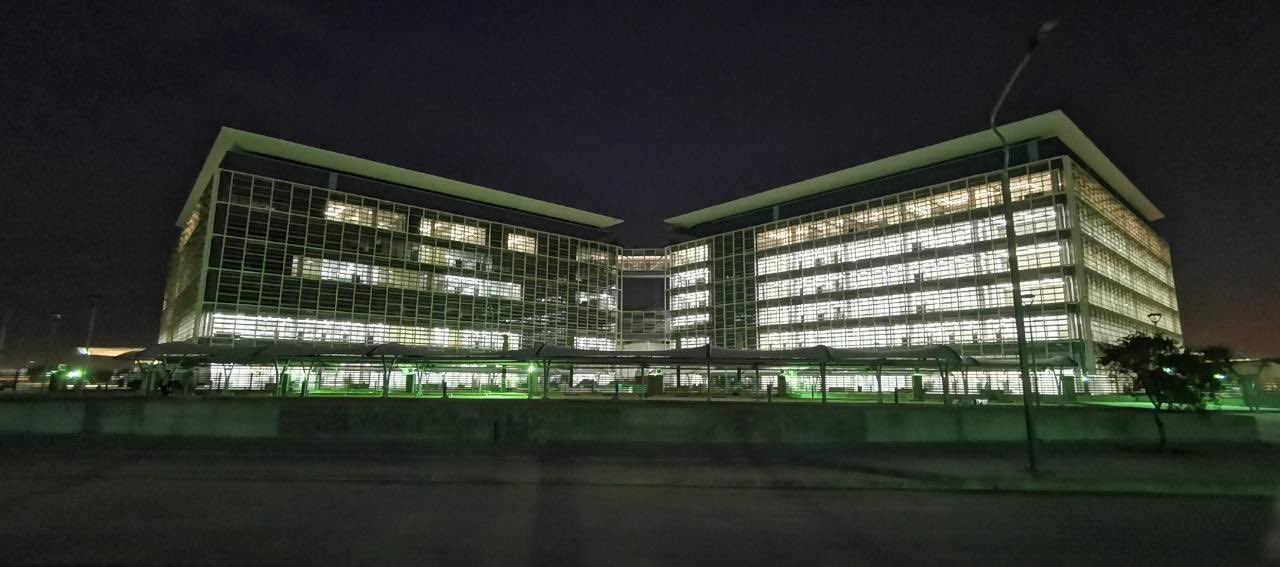 السعودية للكهرباء Sur Twitter أكملت السعودية للكهرباء نقل مركزها الرئيسي الى مبناها الجديد و الكائن في شمال مدينة الرياض حي العارض تقاطع شارع العليا مع شارع ريحانة بنت زيد المقر الجديد