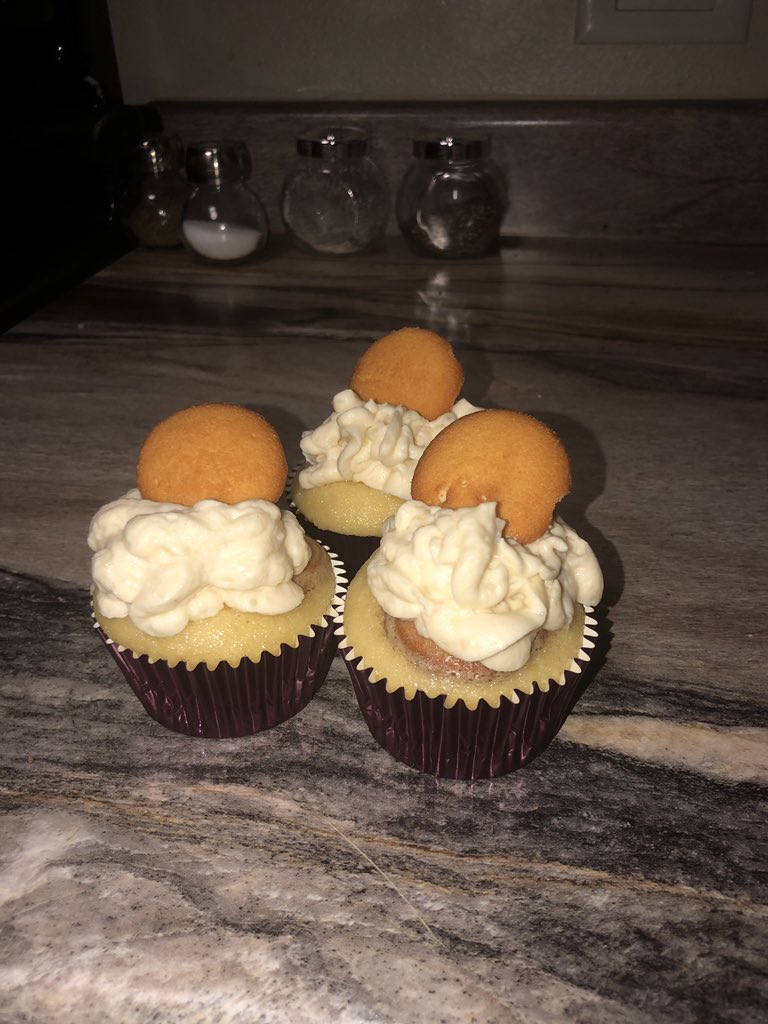 ***FREE*** I’m testing out a new flavor, banana pudding cupcakes. Let me know if you want to taste one!!! #pvamu #pvamu19 #PVAMU20 #pvamu21 #pvamu22