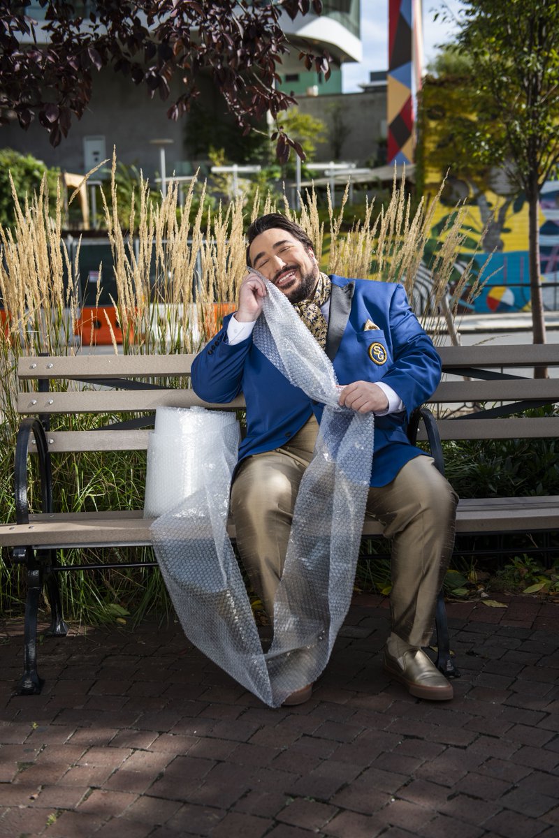 ManhattanMini's tweet photo. Live every day as if it were #NationalBubbleWrapAppreciationDay.
#StorageGuru #MiniStorageMaximumYou #BubbleWrapDay #BubbleWrap #BubbleWrapDay2019 #NationalBubbleWrapAppreciationDay2019 https://t.co/5LIBepxfLD