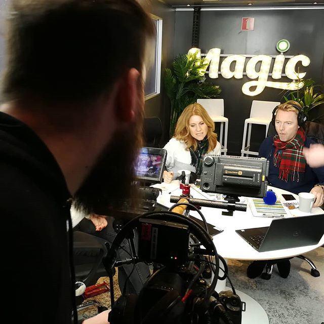 The Media Workshop (@_mediaworkshop) on Twitter photo #behindthescenes filming @rokeating and <a href="/harrietscott_/">Harriet Scott</a> on tour in the <a href="/magicfm/">Magic Radio</a> bus #glasgow #liveradio #broadcasting #bts #videoproduction #goodbeardforradio bit.ly/2RZ1zCo #behindthescenes filming @rokeating and <a href="/harrietscott_/">Harriet Scott</a> on tour in the <a href="/magicfm/">Magic Radio</a> bus #glasgow #liveradio #broadcasting #bts #videoproduction #goodbeardforradio bit.ly/2RZ1zCo