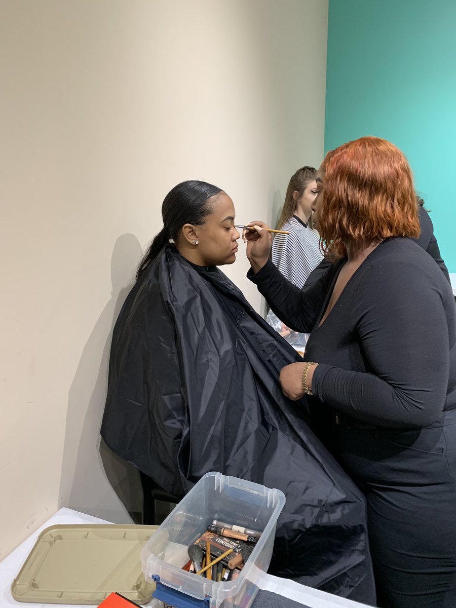LHSwCosmetology's tweet photo. Learning a trade. Competition at GCI @RichardsonHGR @LHSintheNews @LHSwCosmetology #learningatrade https://t.co/IvwNrSUTlQ