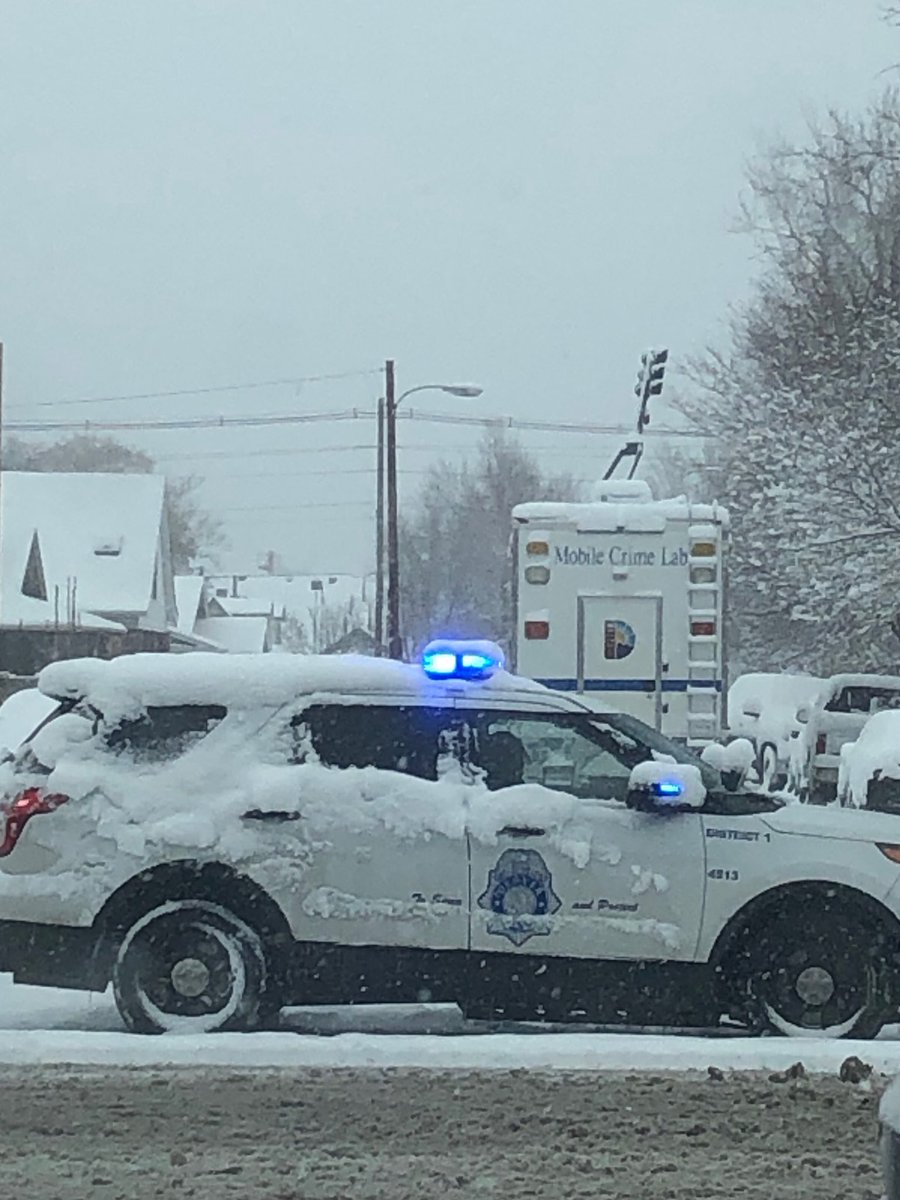 ⁦@MomentumReps⁩ working on the cool part of town. They got the bad guy. #momentum924