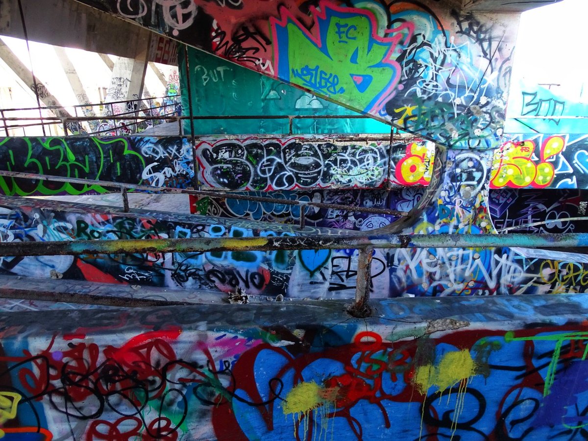 NickVagus's tweet photo. Abandoned stadium https://t.co/jt3jBF9MPB