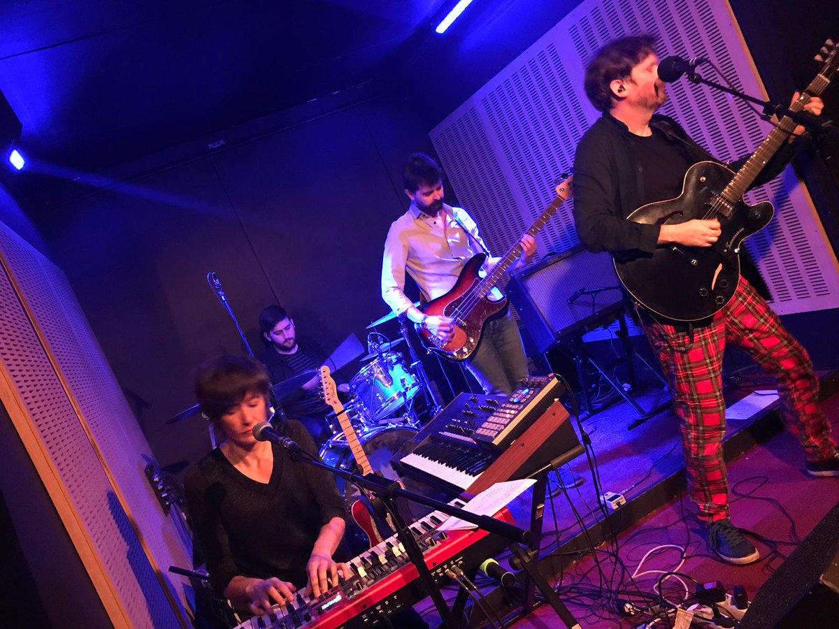 Gracias a todos los que estuvisteis en nuestro concierto del viernes!