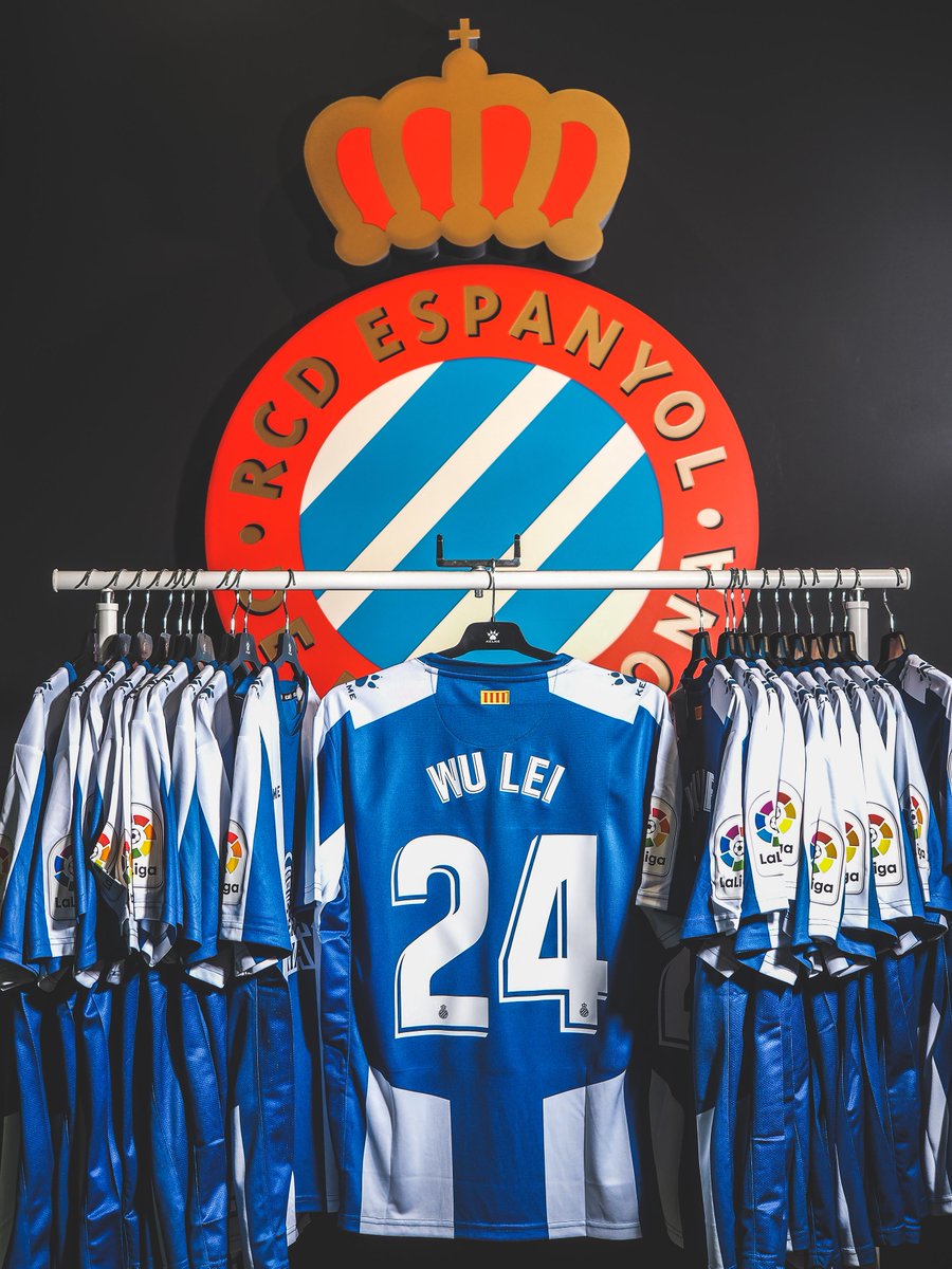 RCDEspanyol's tweet image. This Tuesday, from 5pm onwards, come and welcome Wu Lei. Access to public through Gate 21 at the RCDE Stadium!

本周二，从17时开始，球迷可通过RCDE球场21号门进入球场参加武磊的亮相仪式！

#WuLeiPerico | #RCDE | #Volem | #EspanyoldeBarcelona