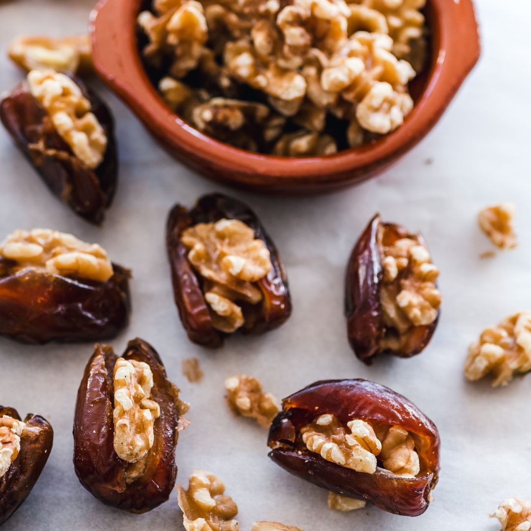theveganists's tweet photo. Wonderfully delicious, dates are one of the most popular fruits packed with an impressive list of phyotnutrients, vitamins, and minerals that are essential for normal growth, development, and overall well-being.
#vegan #veganinsts #healthyeating #vegetarian #plantbased #dates https://t.co/TseooJK23I