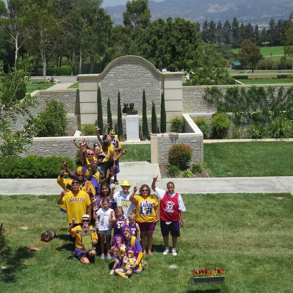      Happy Birthday Dr. Jerry Buss! L s Up!!! 