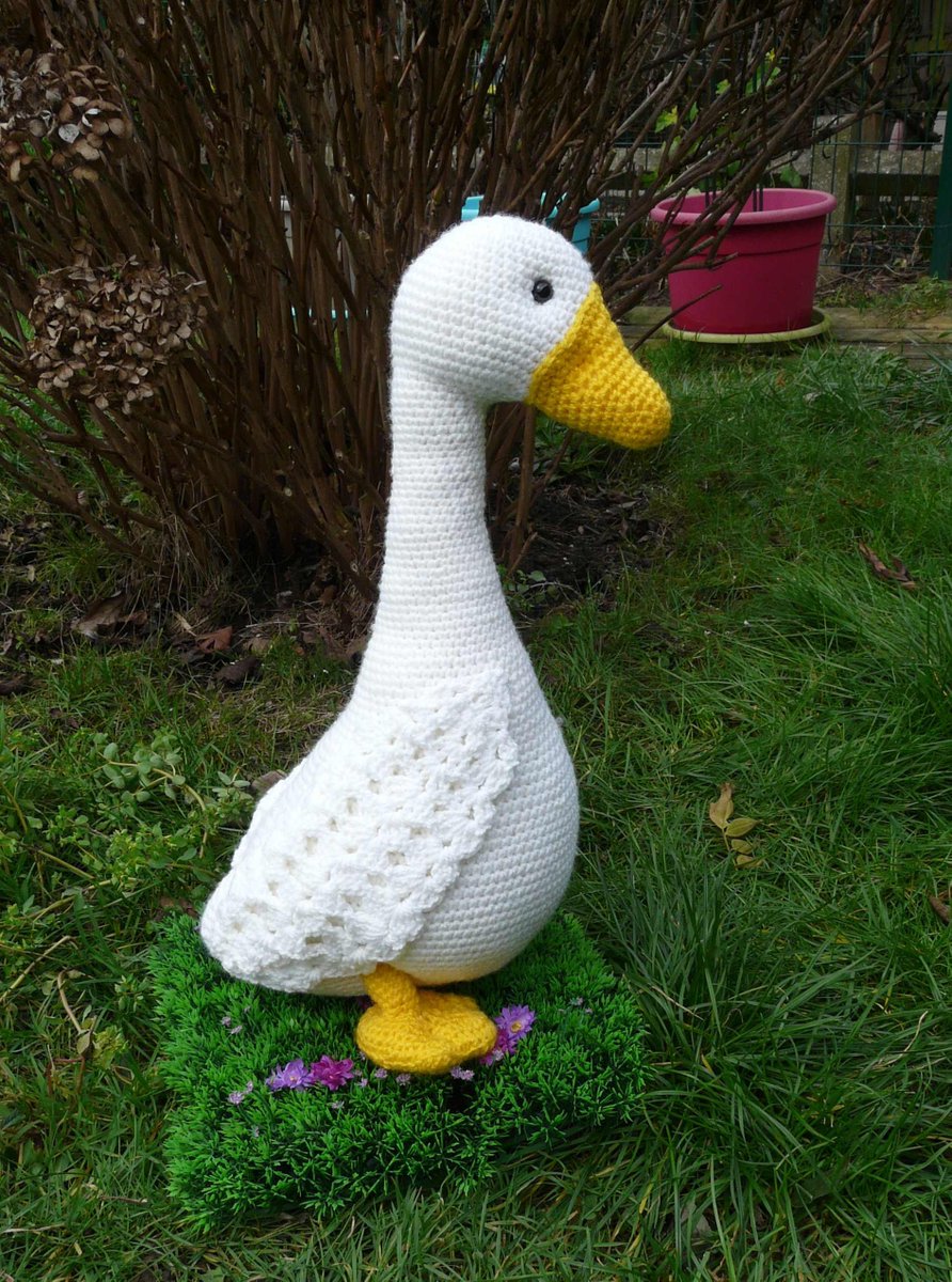 grenier_denano's tweet photo. Voici ce que je viens d'ajouter dans ma boutique #etsy : Réservé pour Rachel, oie, d'après les personnages de Béatrix Potter, décoration Pâques, ornement intérieur, amigurumi, crochet, oiseau https://t.co/uuP9VtCrVX #articlespourlamaison #decorationinterieure #normece https://t.co/sLKxTT9fDn