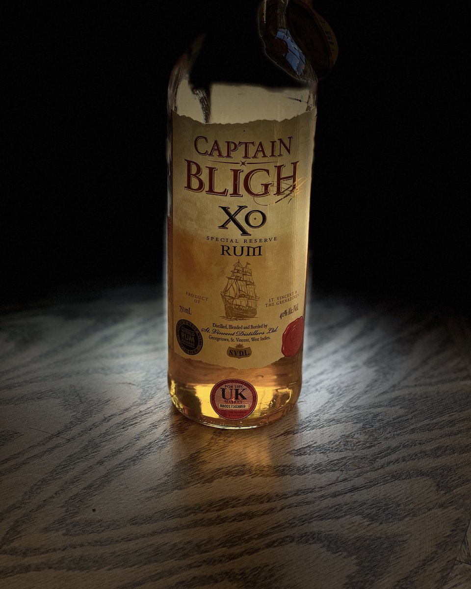 Captain Bligh XO special reserve, what a fantastic rum, brewed for 10 years in once used bourbon barrels, this drink is a gorgeous treat, perfect on ice or alone #captainbligh #rumoftheweek #rum #thehopbine #cambridge