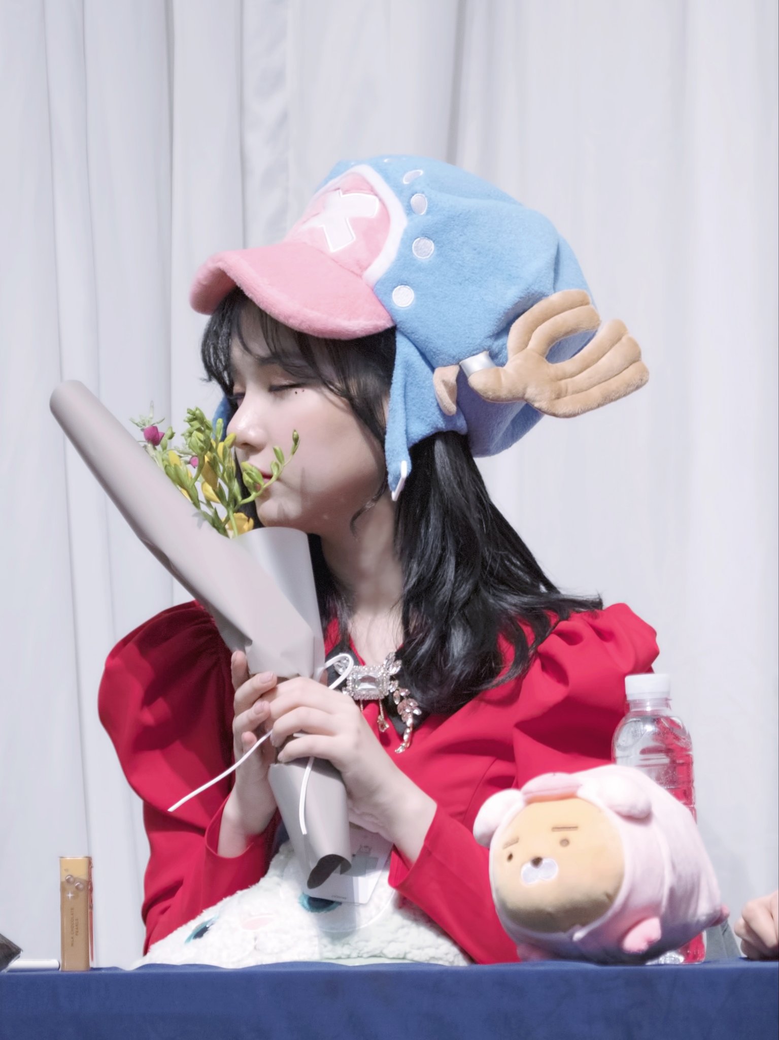 DyAGqxaV4AARDVN.jpg:large