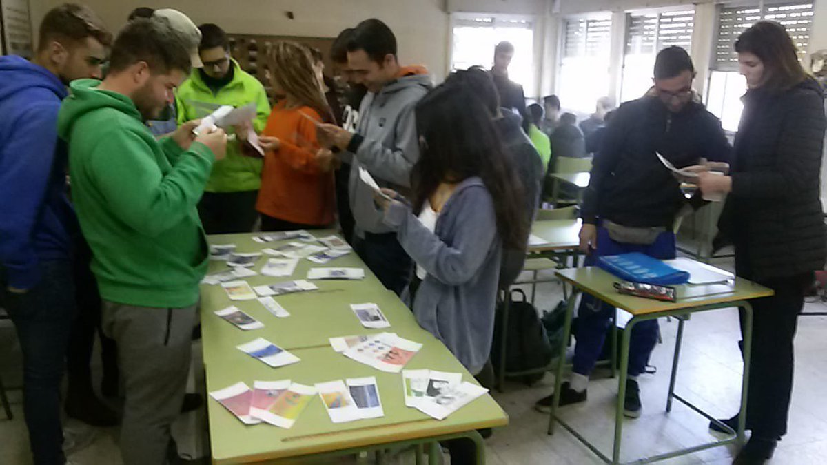 Conhabit's tweet photo. @Conhabit begun today in the @cicloforestal the #forestrytraining in the province, with a theoretical session so that their students learn how to #integradte #conservation in their future #forestrywork
#JimenadelaFrontera #Cadiz #priorityhabitats #Natura2000 https://t.co/qWwhCfM94h