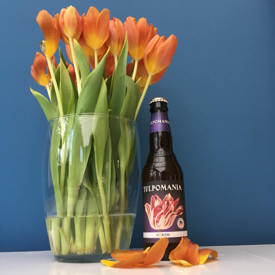 Voorbereidingen zijn in volle gang voor de bier workshop ‘Rembrandt en de Gouden Eeuw - Het bier dat men dronk’ in Lisse. Tulpomania bier is wel toepasselijk voor de locatie in de Bollenstreek. Bier volgens 17e eeuws recept. 
#rembrandtjaar2019 #tulpomania #jopen #bierproeverij