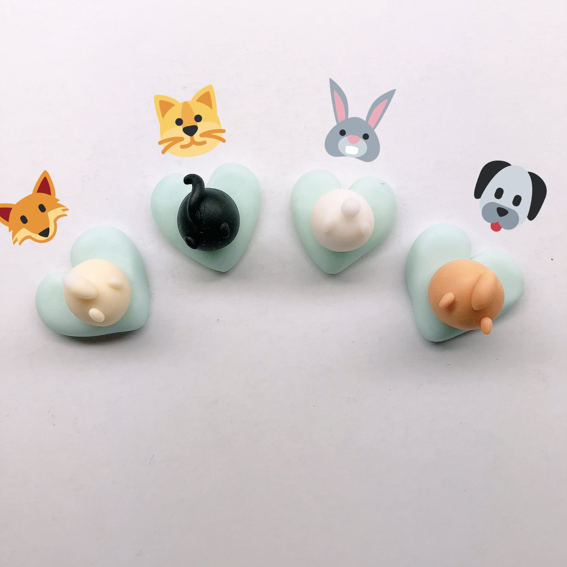 تويتر このみ のんびり制作 على تويتر 動物のおしり を作ってみました ちなみに左から きつね 猫 うさぎ 犬をモチーフにしています 樹脂粘土 動物 T Co Oiec6ge713