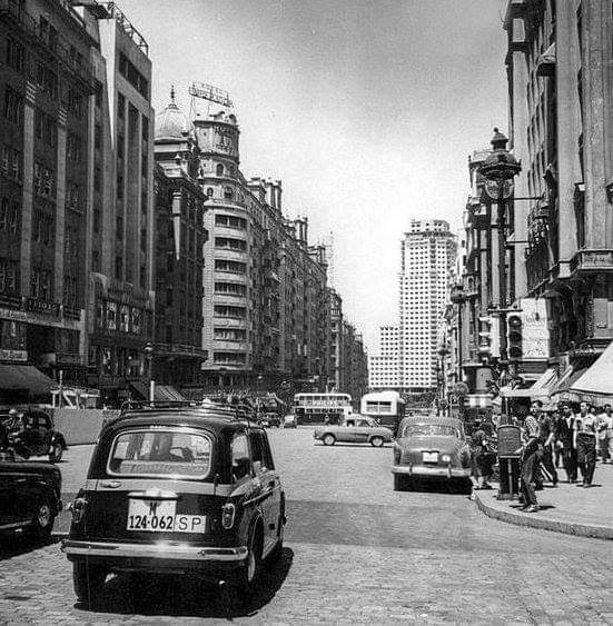 #Madrid 1959
#GranViaMadrid #MadridVintage
📷 (Autor desconocido)