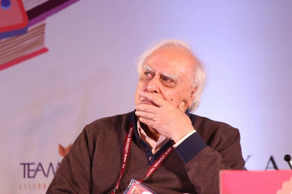 JaipurLitFest's tweet image. Are liberals as intolerant as illiberals? Or is liberal thought the primary source of progressive change across the world? An illustrious panel discusses the timeless question at the @NexaExperience Front Lawn during the closing debate at #ZEEJLF2019
@DiggiPalace