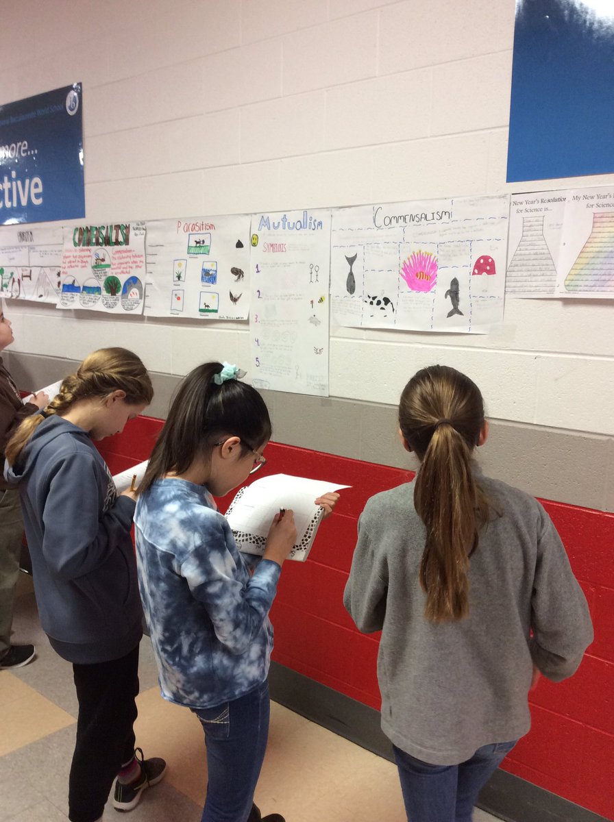 HagenQuinn's tweet image. We’re learning about symbiosis! #msscience #gallerywalk #SMMHSsoars