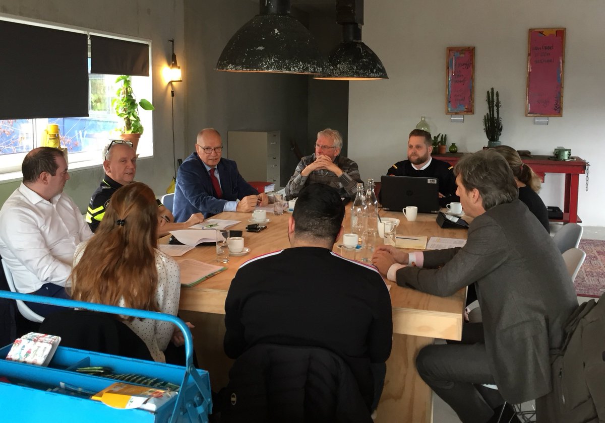 Jihaaa! Zojuist de audit gehad en....het Keurmerk Veilig Ondernemen is weer binnen voor de komende 3 jaar! Politie, brandweer, handhaving, beveiliging, gemeente en ondernemers, bedankt voor de super samenwerking! #KVO #audit #schoon #heel #veilig