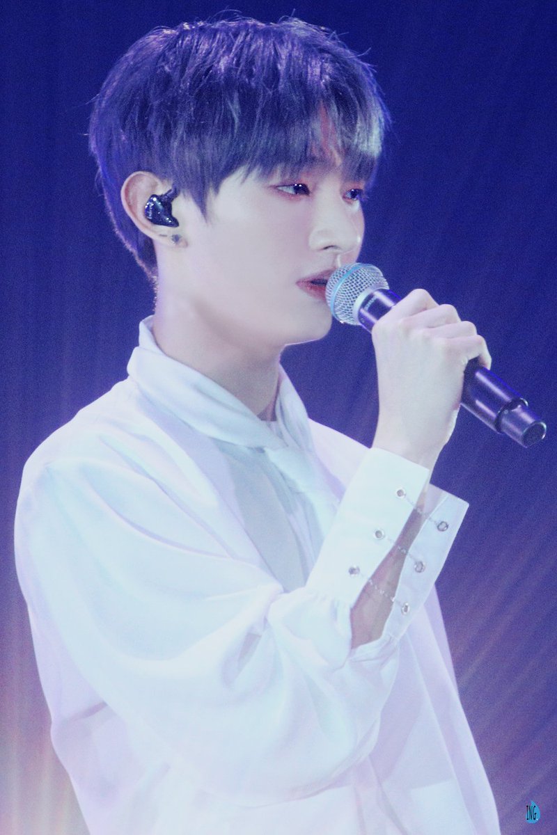 hih19910308's tweet photo. 19.01.25 therefore
윤지성 대 존잘 존예 미남 
룽아 내가 겁나 마니 사랑해
#윤지성 https://t.co/cheHc7rufh