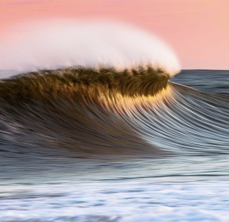 surferthebarJAX's tweet photo. Photo of the day: Don't let the warm colors fool you-this peaky New Jersey set-up likely delivers a mean brain freeze. Shot by @yewwville / Repost by @surfer_magazine. #SURFERphotos https://t.co/vO2DFFz1Aw