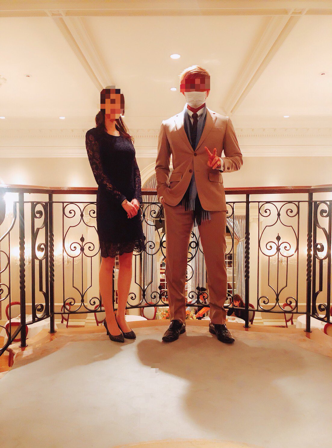 ラファエル カタクリの誕生日 珍しくスーツやけどやっぱり俺はジーパンで肩肘付きながら食事するのが性に合う シェークスピアの良さを理解出来るのは こちら側に高い教養があるから シェークスピアよりアニメが面白いと思うのは教養のない奴の意見に過ぎ